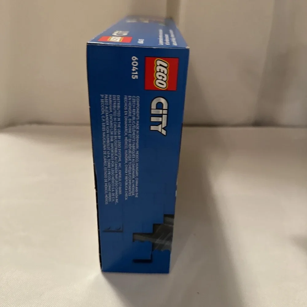 LEGO CITY: Police Car and Muscle Car Chase (60415) Complete With Box Instruction